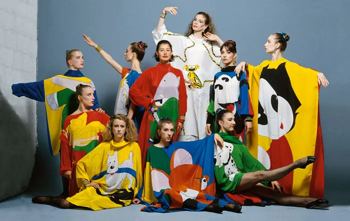 De Castelbajac's Summer 1982 collection offered a tribute to comic strips, with characters from Tintin, Babar, Felix the Cat, and others painted onto silk dresses, worn here by the Paris Opéra ballet company., photo de Bettina Rheims